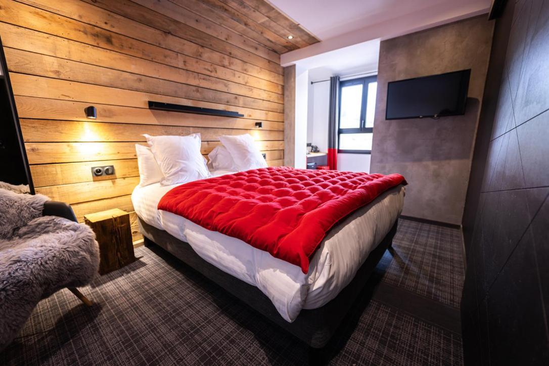 Hotel 16 | 150 Montagne & Spa Nuxe Вар Екстериор снимка